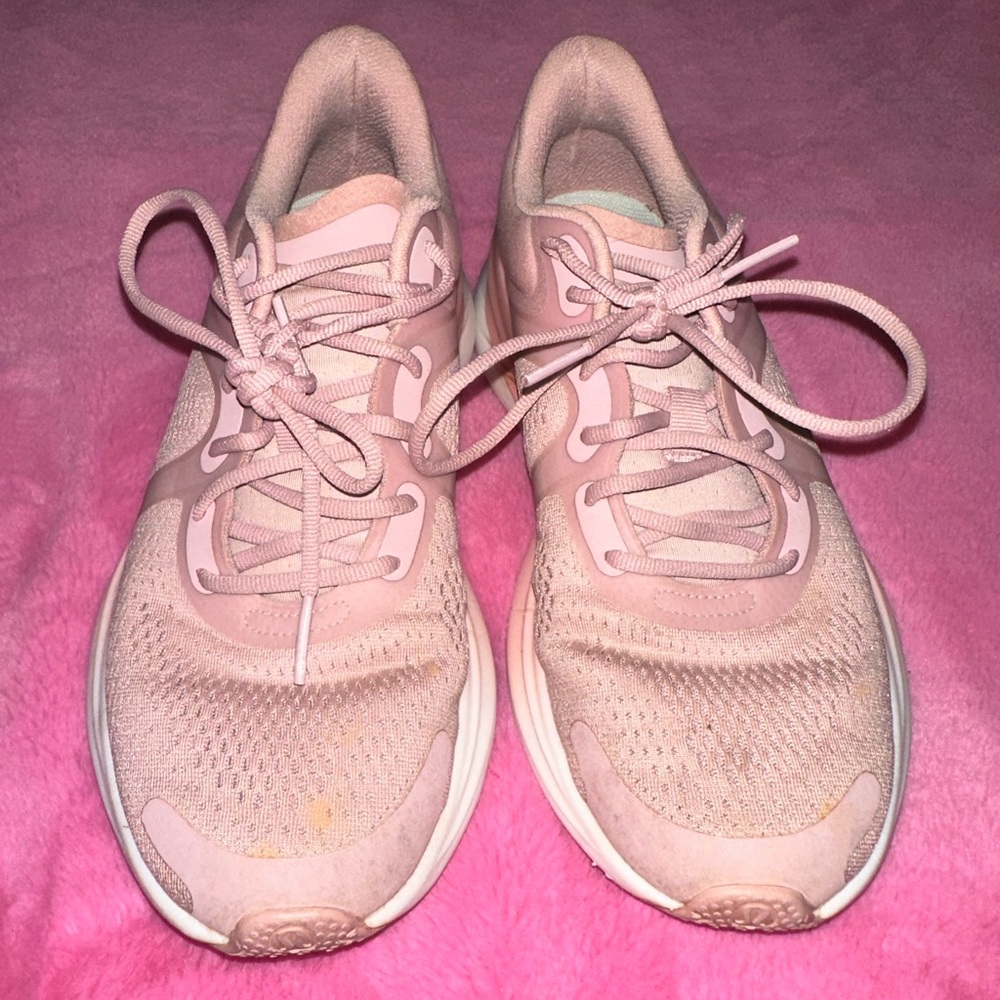 Lululemon women’s sneakers pink size 7